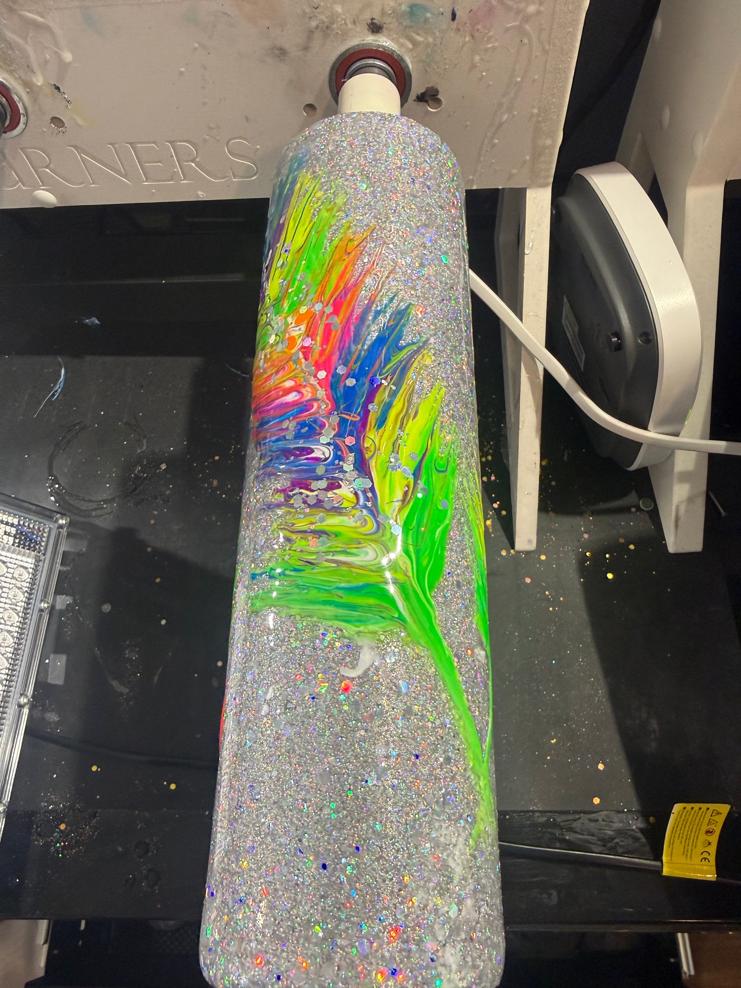 Neon Glow Feather 32oz Tipsy Magnolia Plump