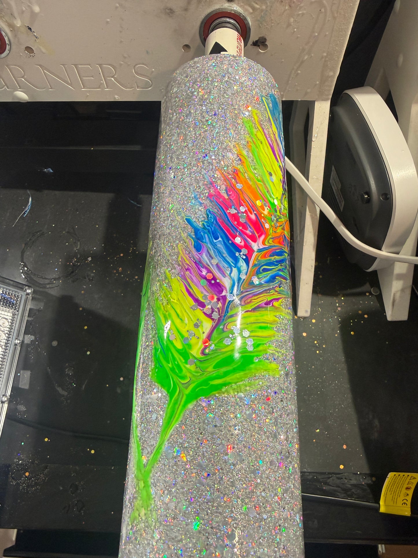 Neon Glow Feather 32oz Tipsy Magnolia Plump