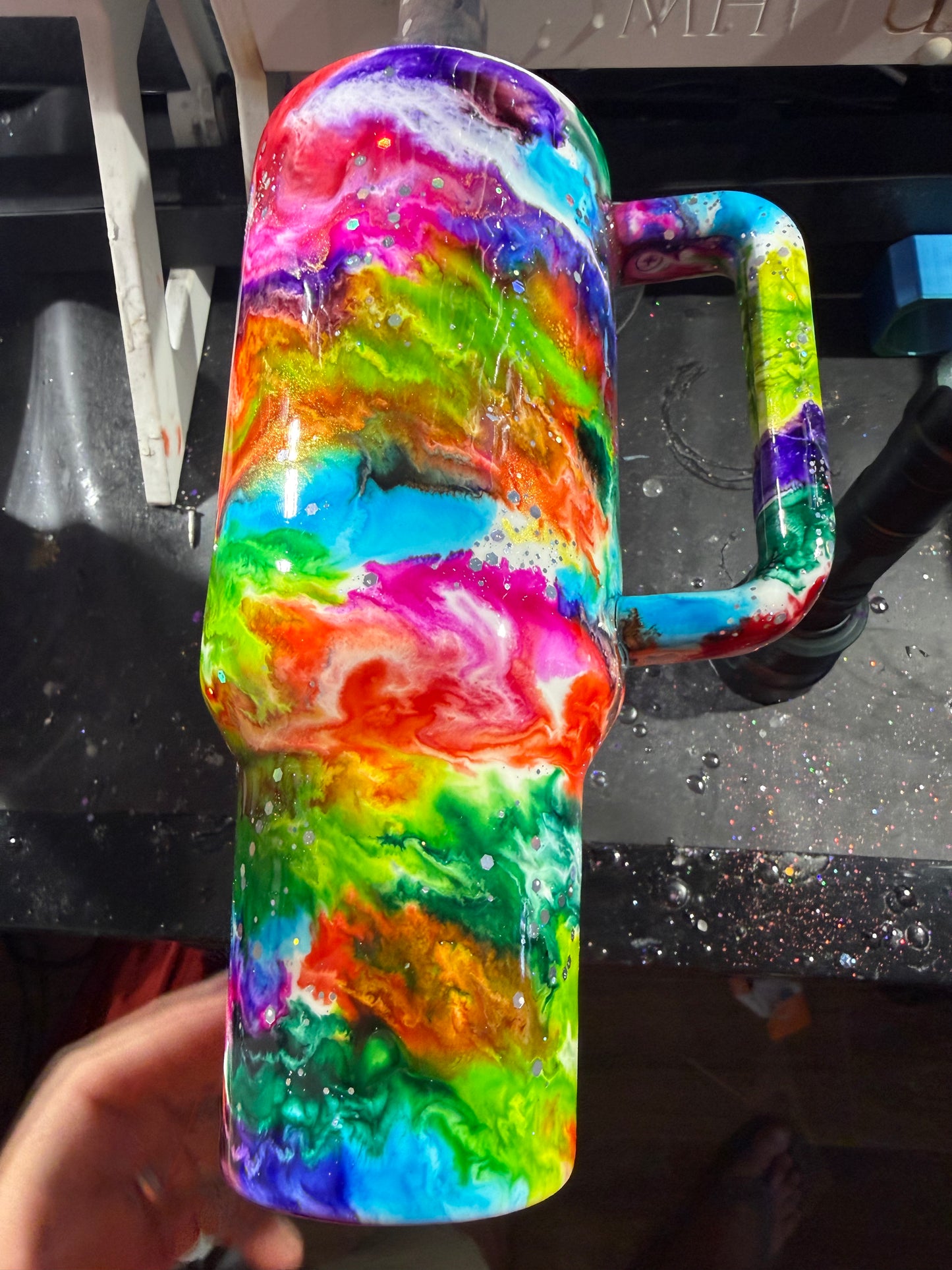 40oz Tipsy Big Betty Glow